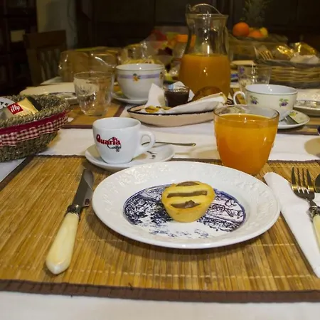 Alojamento de Acomodação e Pequeno-almoço Le Pigne Taurisano